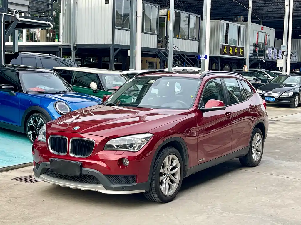 BMW X1 2014 sDrive18i Leading Edition