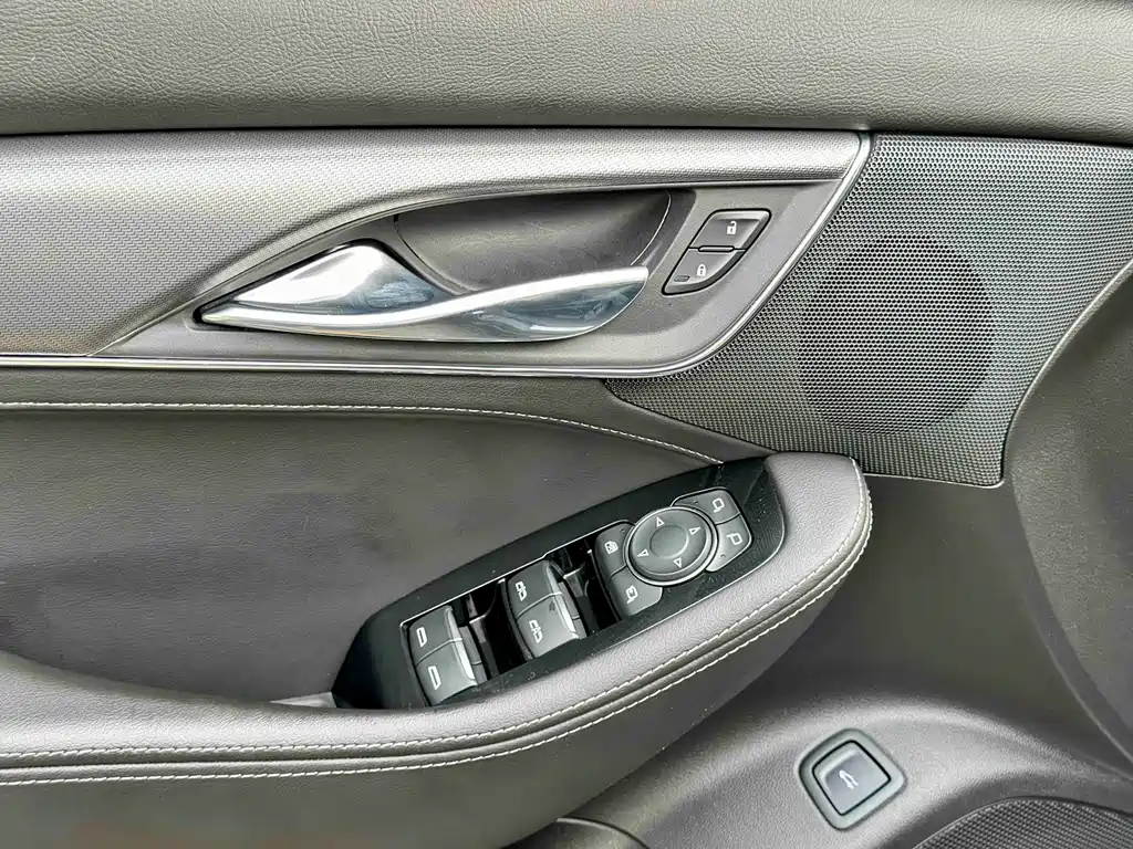 Cadillac CT5 2022 28T Luxury (Standard)