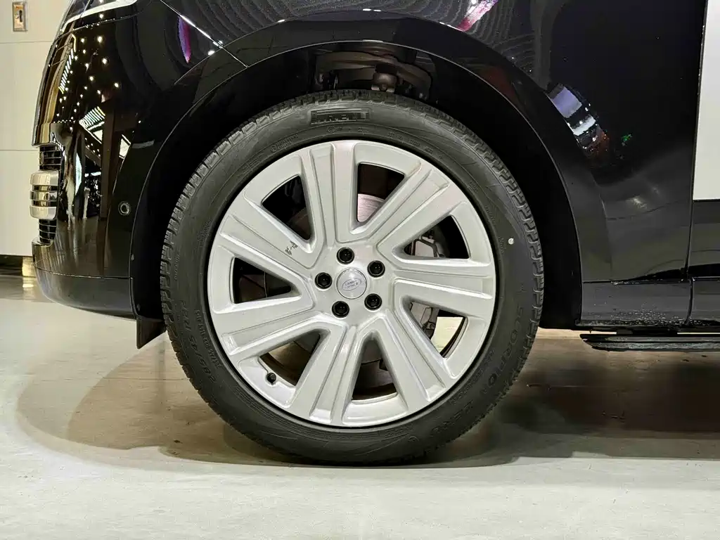 Range Rover 2024 3.0 L6 400PS Creation Extended Edition