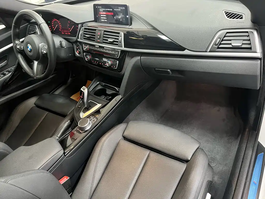 BMW 3 Series GT 2019 320i M Sport