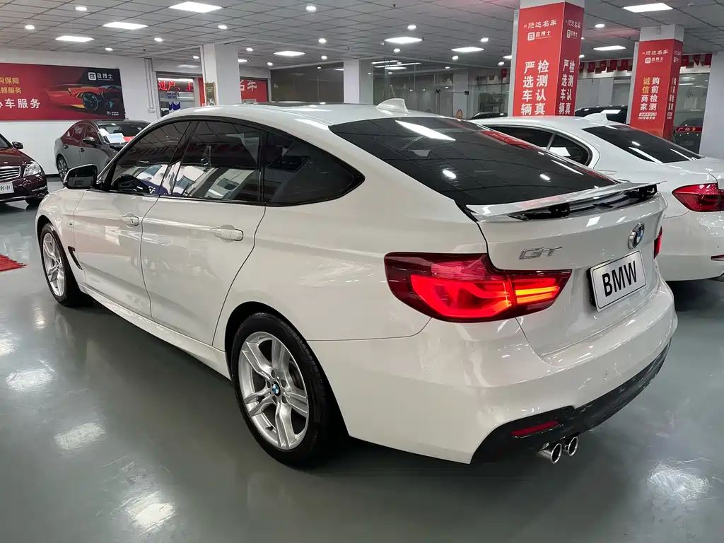 BMW 3 Series GT 2019 320i M Sport