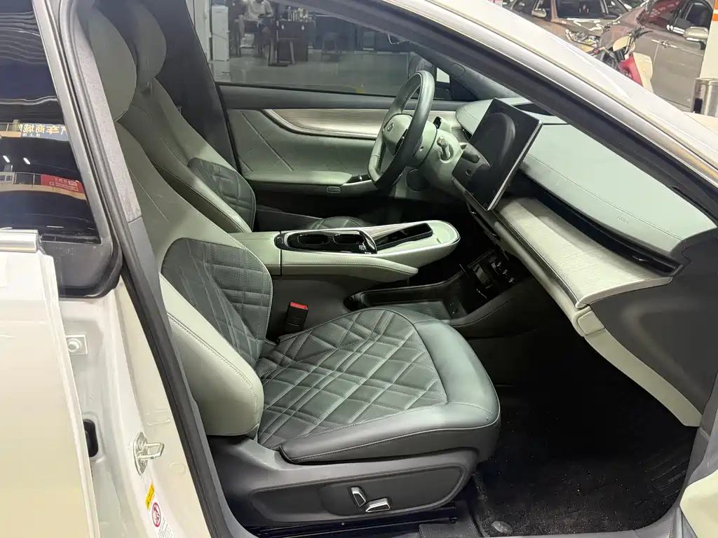 Changan Qi Yuan A07 2024 Edition Pure Electric Zhen Xiang Version 710 Flagship Model