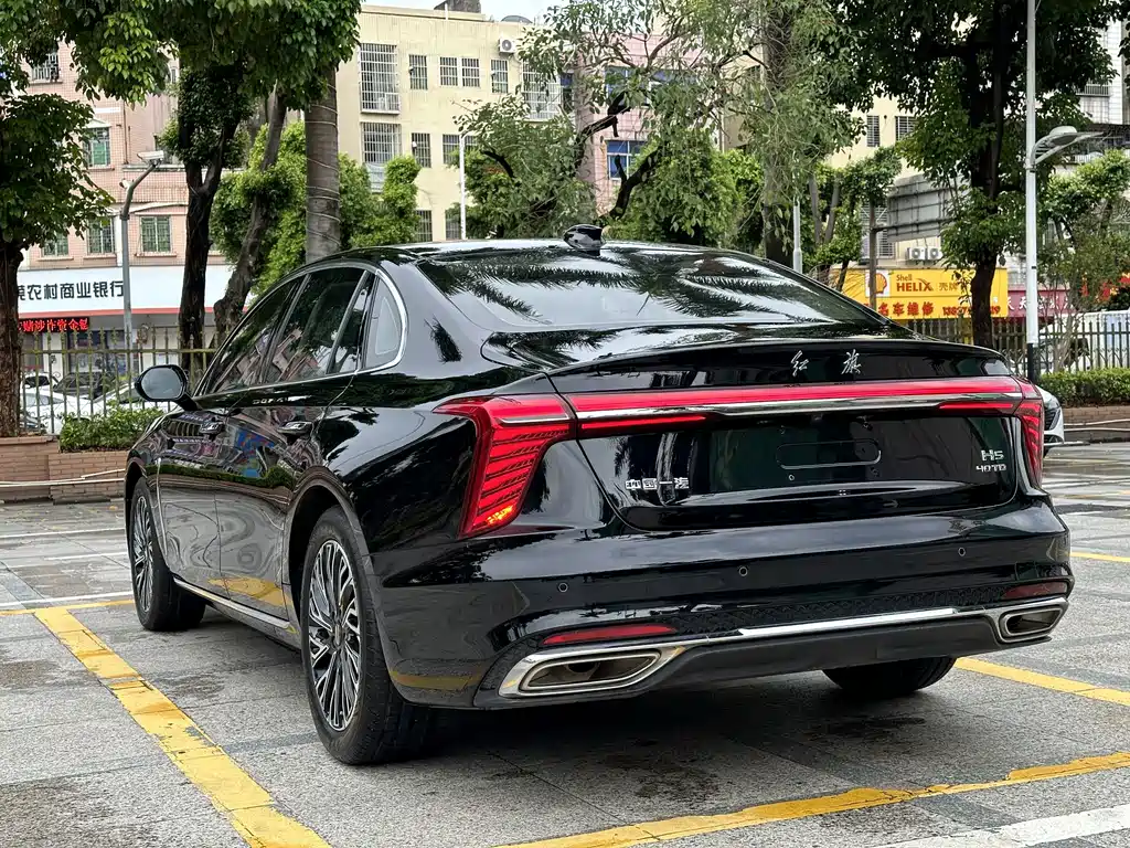 Hongqi H5 2024 Model 2.0T Automatic Smart Link Qi Chang Edition