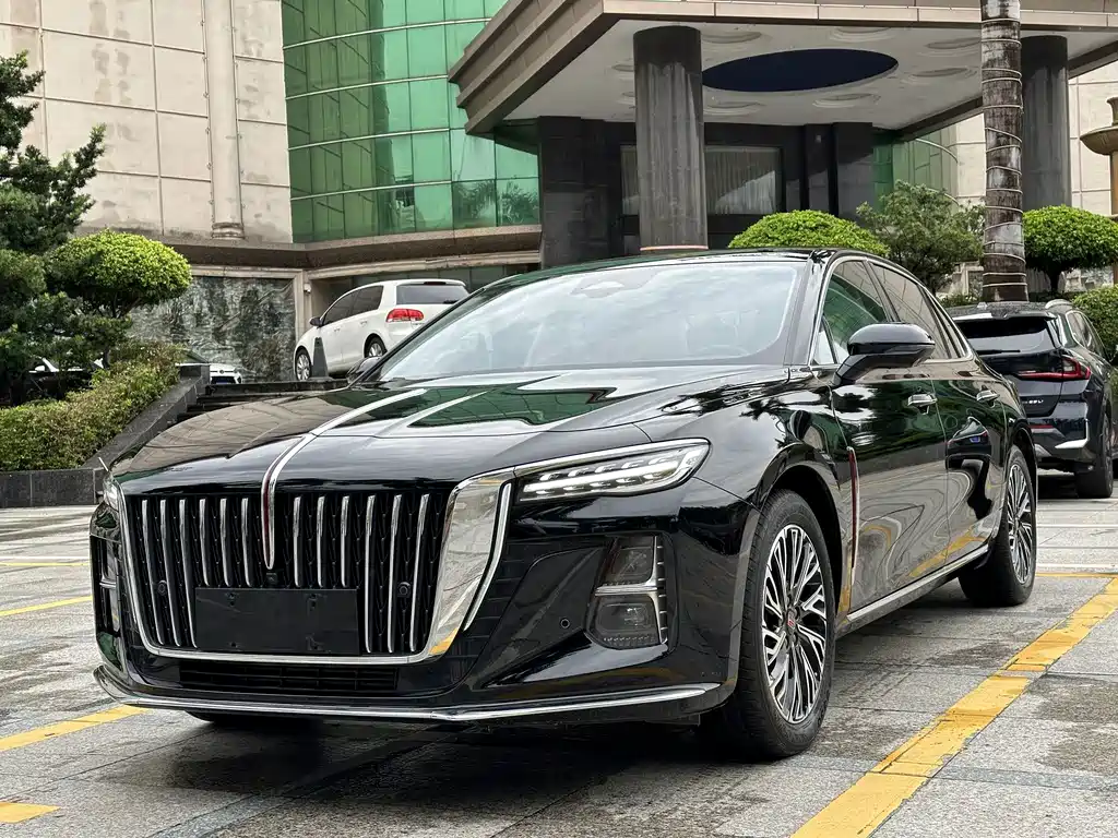 Hongqi H5 2024 Model 2.0T Automatic Smart Link Qi Chang Edition
