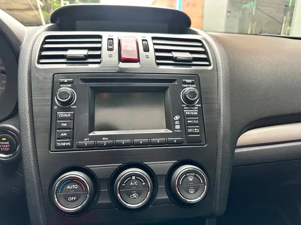 Subaru XV 2014 2.0i Luxury Edition