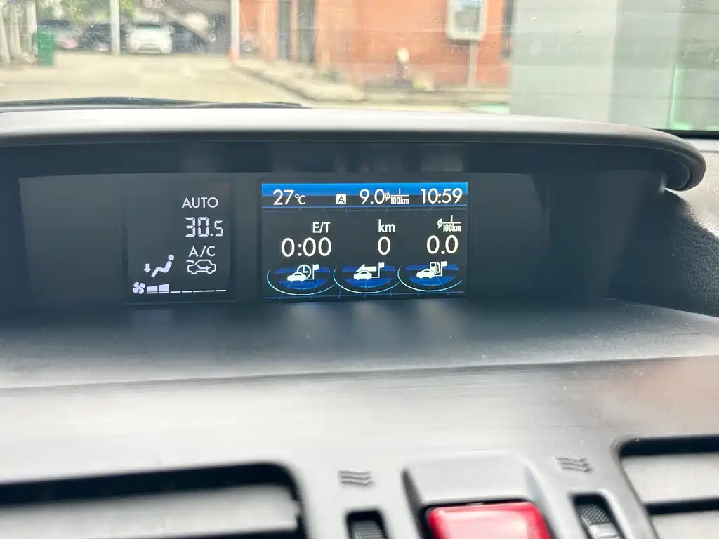 Subaru XV 2014 2.0i Luxury Edition