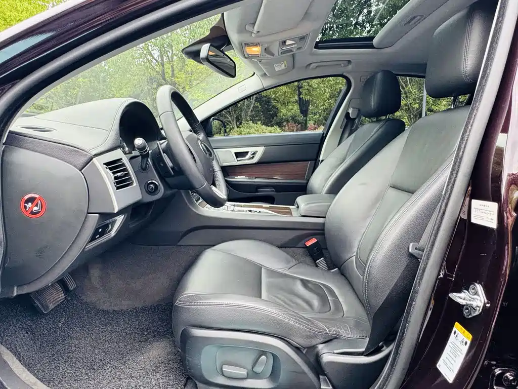 Jaguar XF 2014款 XF 2.0T Fenghua Edition