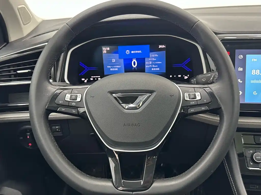VS5 2022 280TSI Automatic Glory Edition
