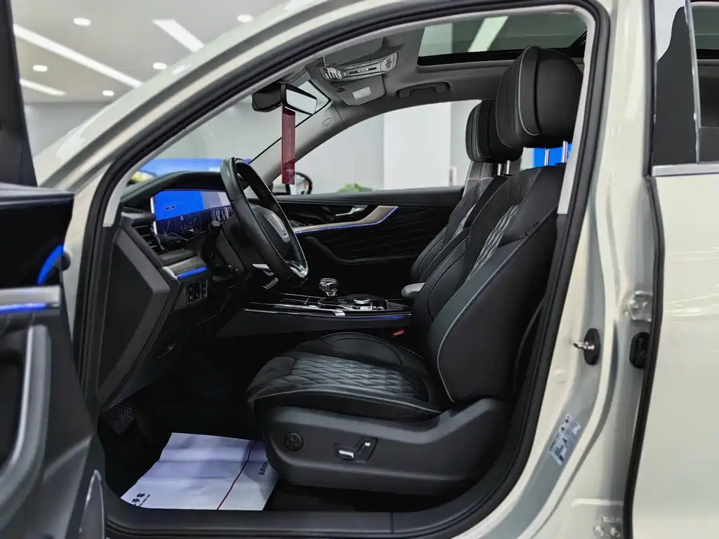 Hongqi HS5 2022 Model 2.0T Zhilian Qixiang 4WD Edition