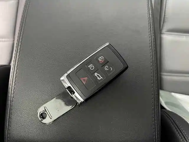 Jaguar E-PACE 2018 P200 S National VI