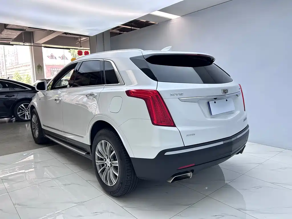 Cadillac XT5 2018 28T AWD Luxury Edition