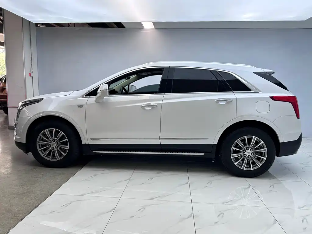 Cadillac XT5 2018 28T AWD Luxury Edition
