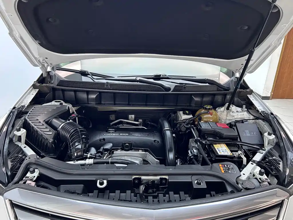 Cadillac XT5 2018 28T AWD Luxury Edition