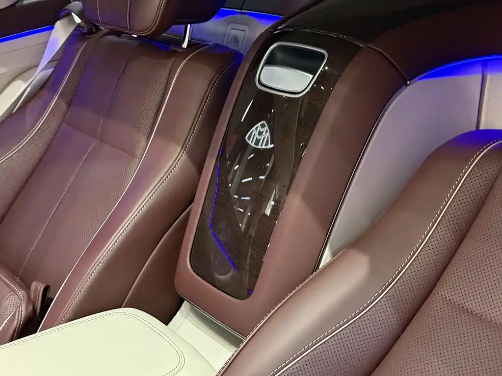 Maybach GLS 2021 GLS 600 4MATIC Lelü Version