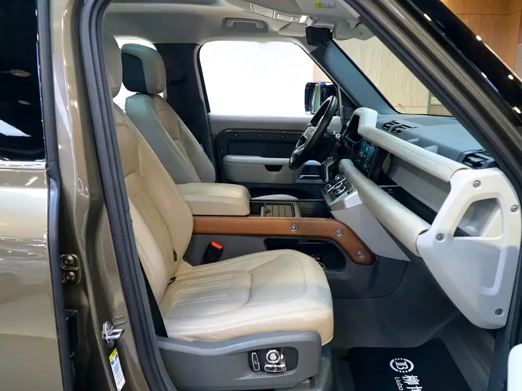 Land Rover Defender 2020 110 P400 HSE
