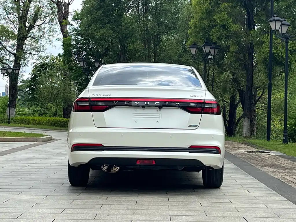启辰D60 2021款 PLUS 1.6L XL CVT悦领版
