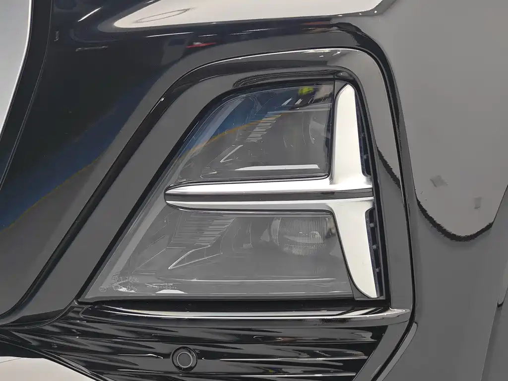 Hongqi HS5 2023 Model Flag Enjoy Pro Edition
