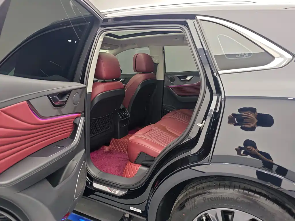 Hongqi HS5 2023 Model Flag Enjoy Pro Edition