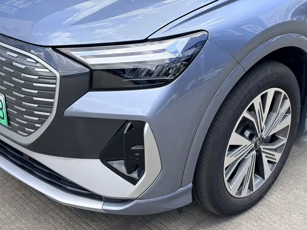 Audi Q4 e-tron 2024 40 e-tron Creative Edition