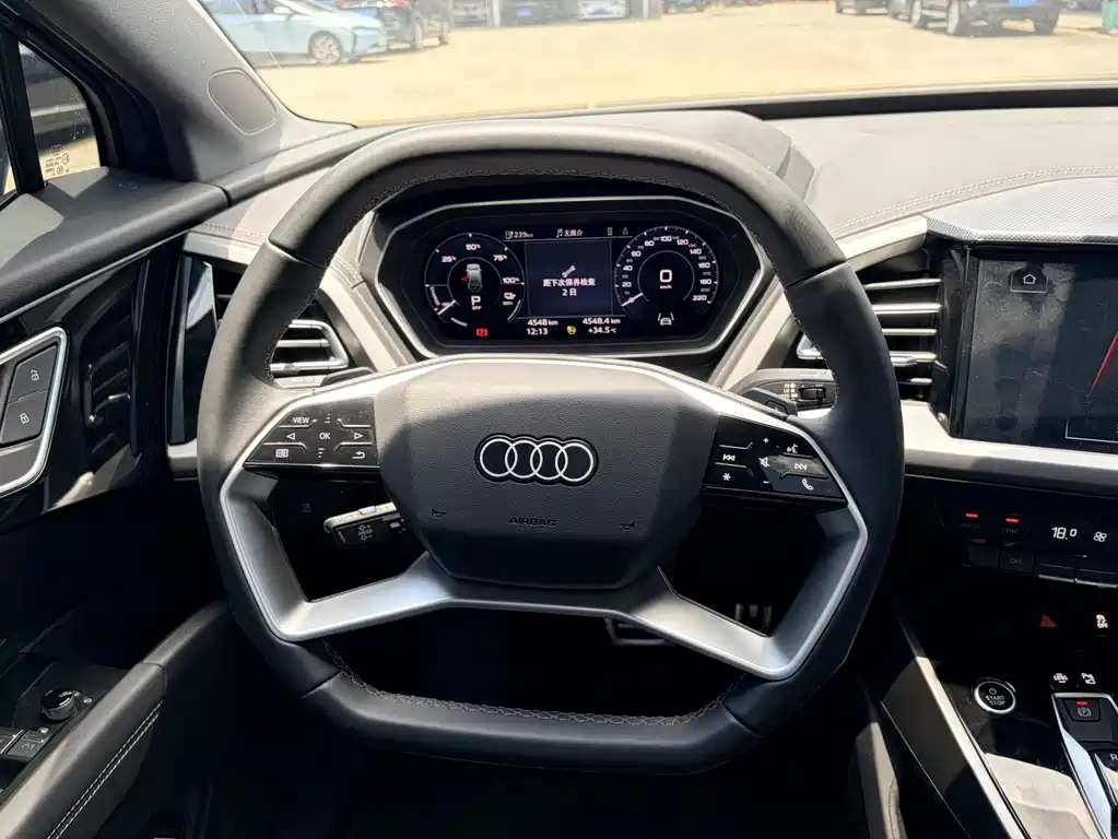 Audi Q4 e-tron 2024 40 e-tron Creative Edition