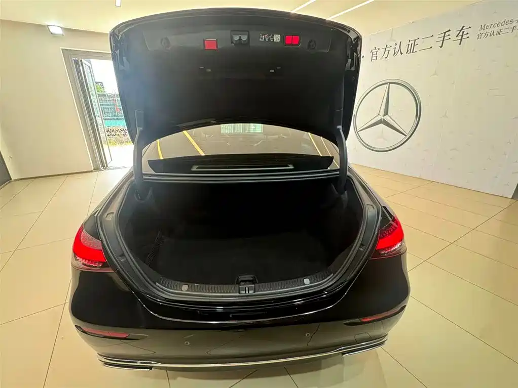 Mercedes-Benz E-Class 2023 E 300 L Luxury Edition