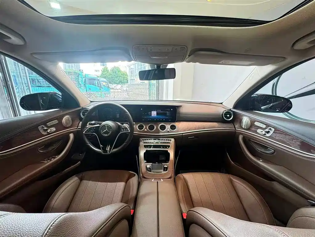 Mercedes-Benz E-Class 2023 E 300 L Luxury Edition