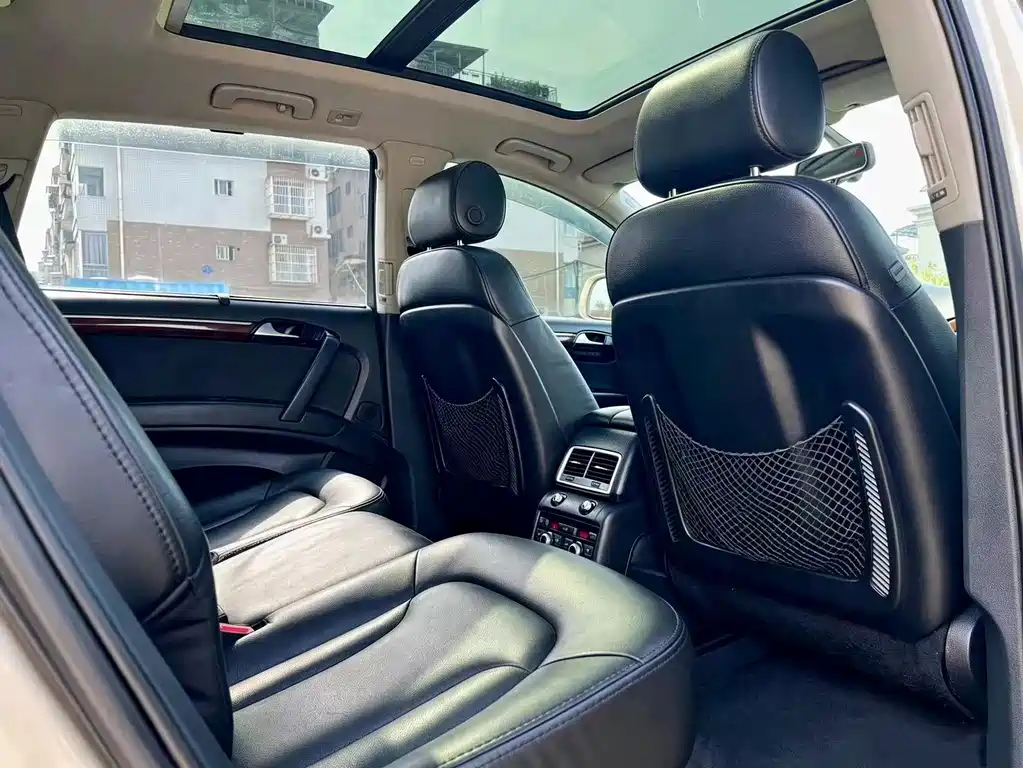 Audi Q7 2011 3.0 TFSI Tech Line 245kW