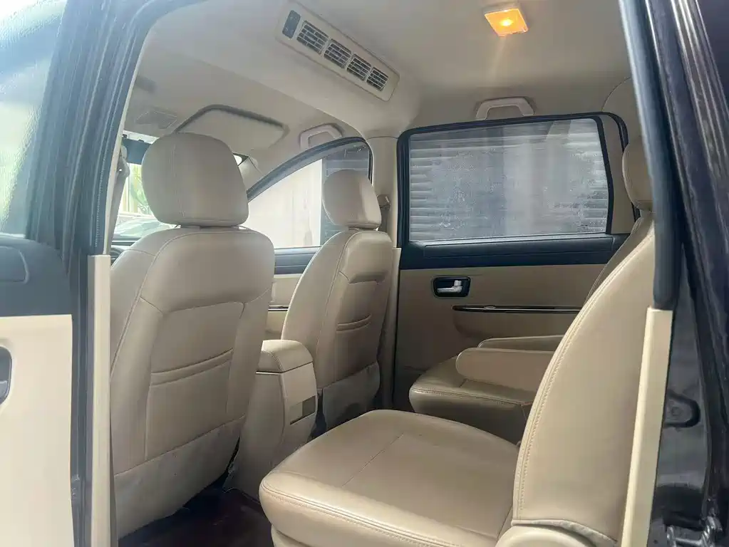 SWM 370 2016 1.5L Manual Zunxiang 7-seat