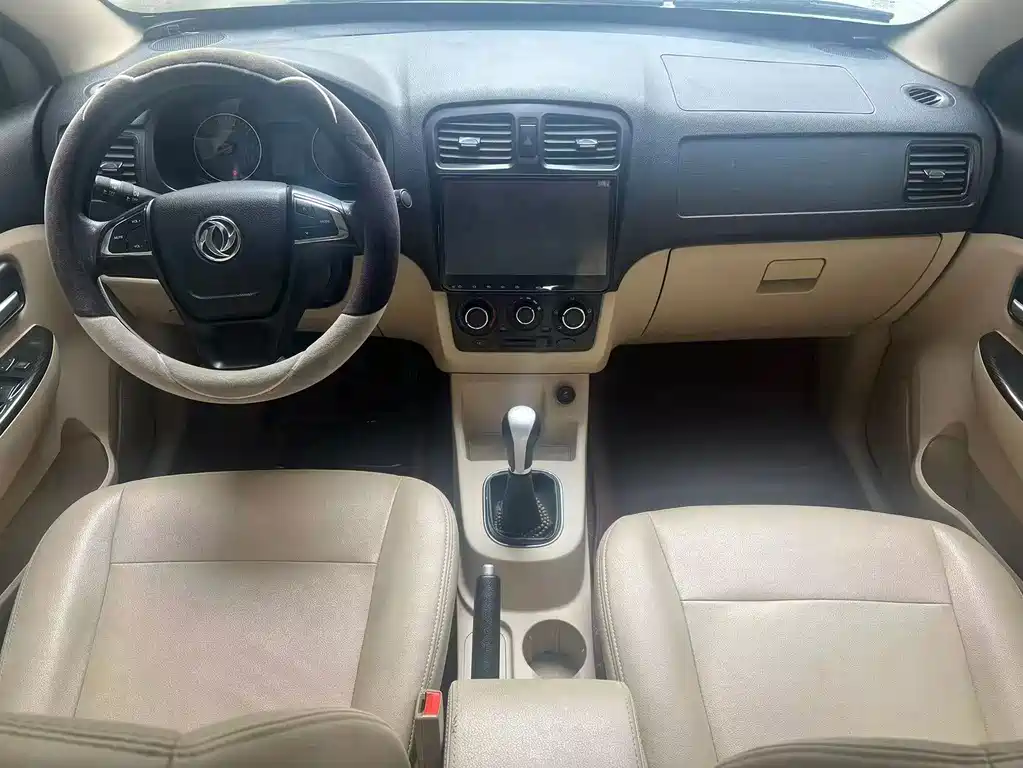 SWM 370 2016 1.5L Manual Zunxiang 7-seat