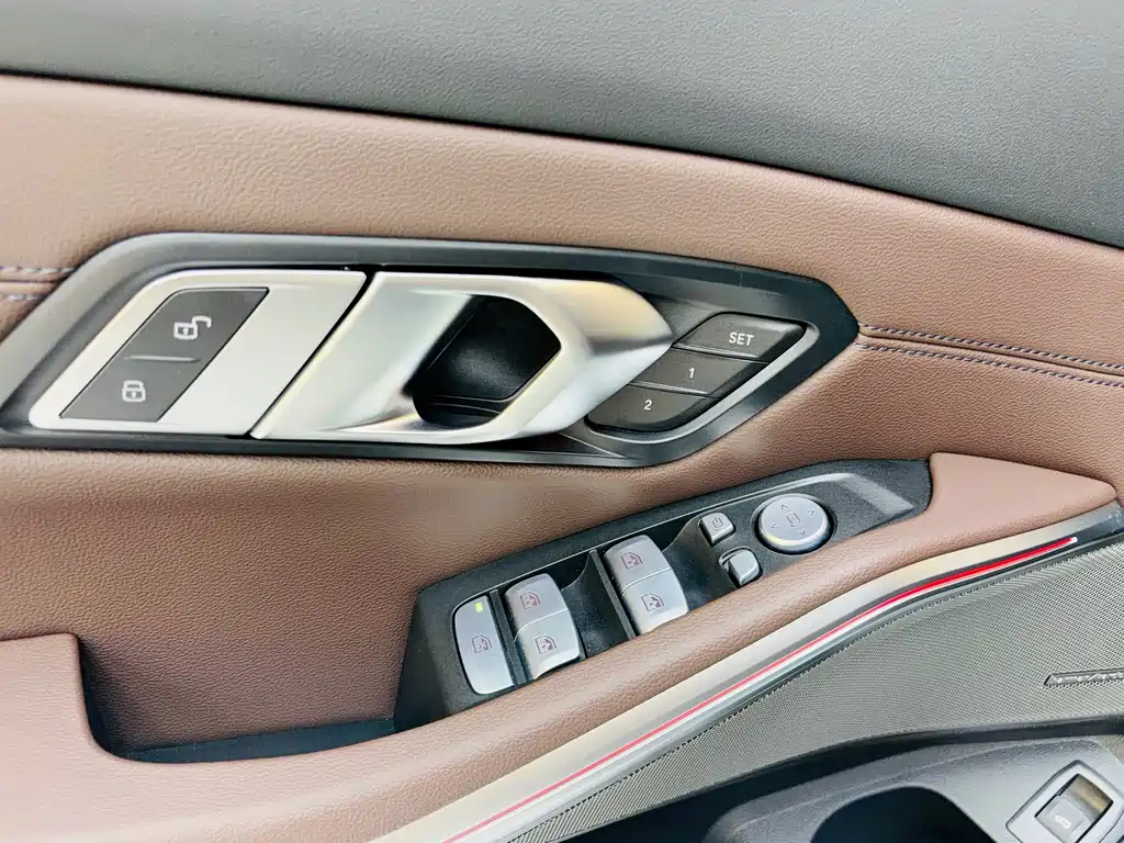 BMW 3 Series 2025 Model 330Li M Sport Nightshade Package