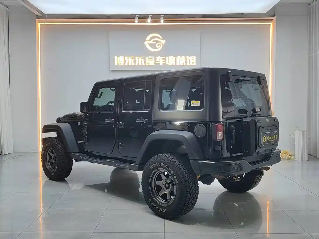 Jeep Wrangler 2017 3.6L Rubicon Four-Door Enjoyment Edition
