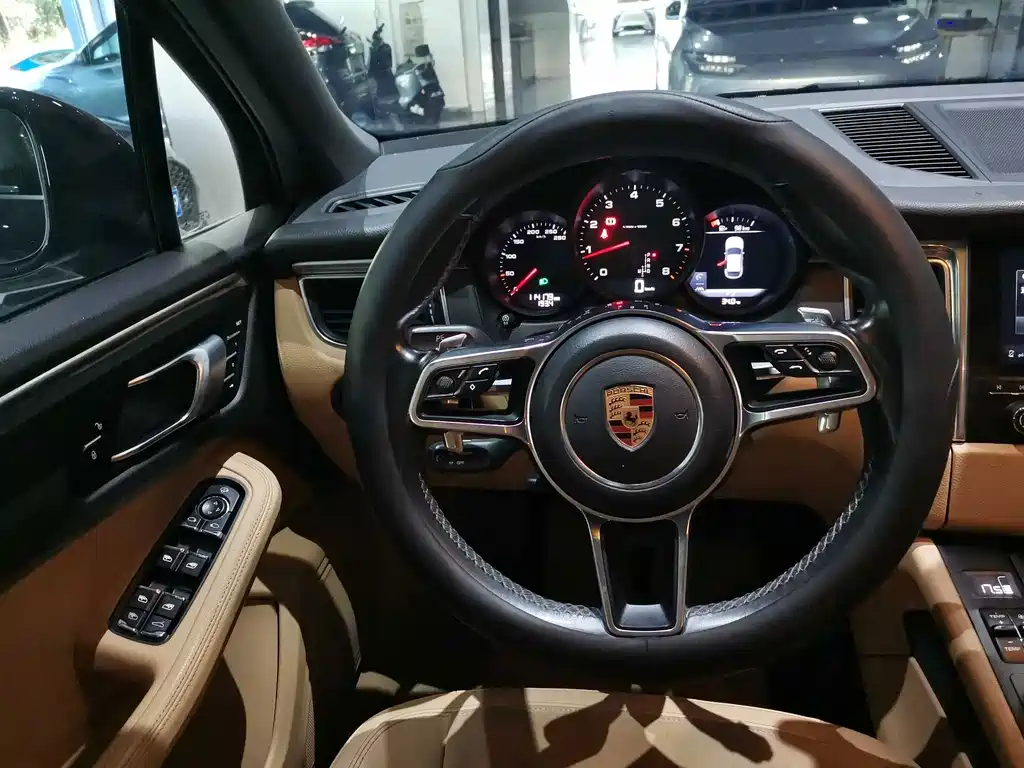 Macan 2.0T 2017 Model