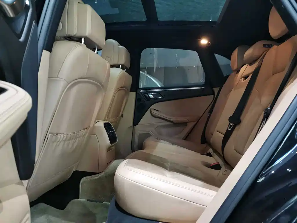 Macan 2.0T 2017 Model