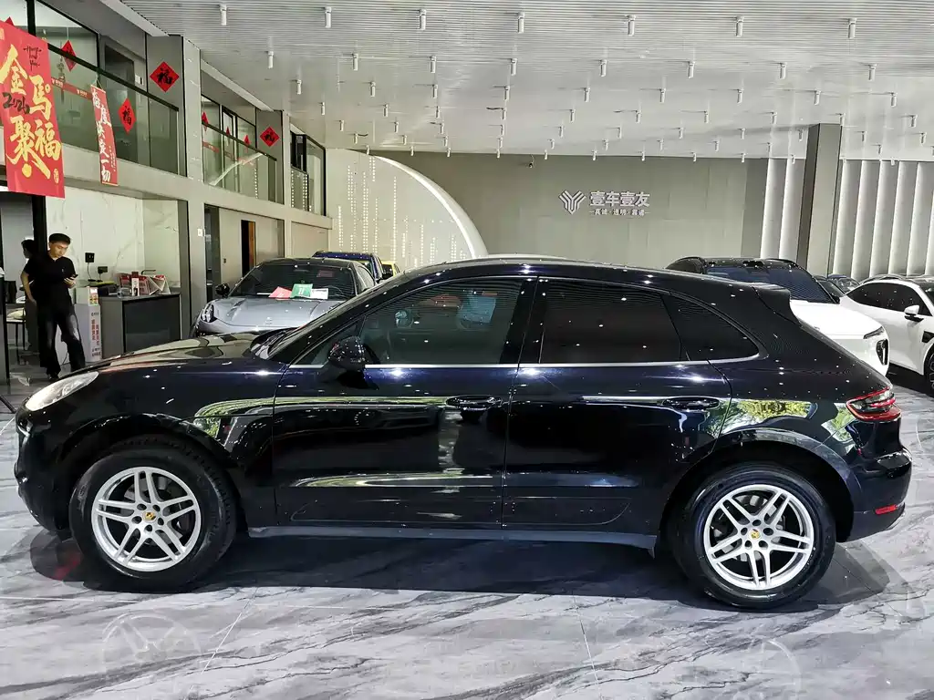 Macan 2.0T 2017 Model