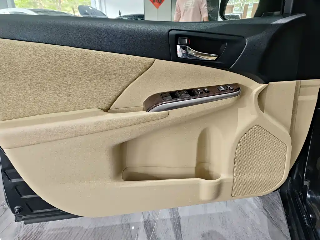Camry 2015 2.0E Elite Edition