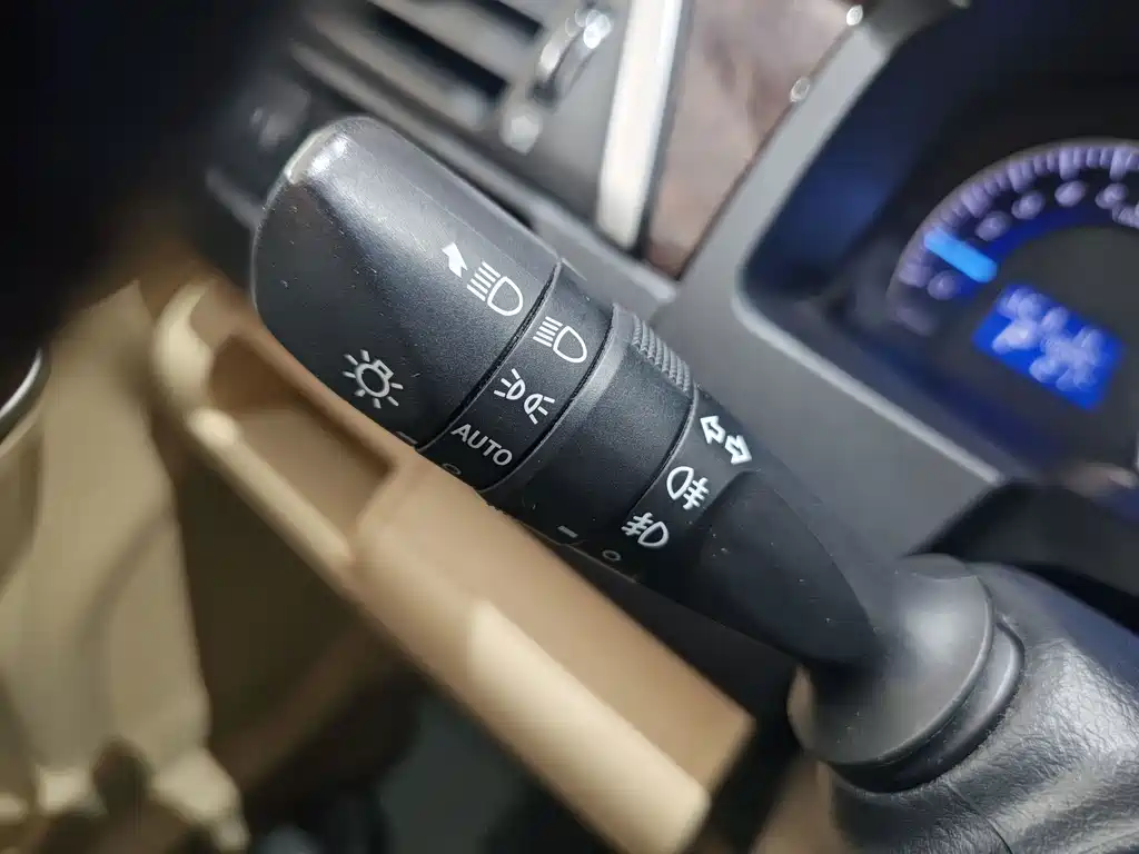 Camry 2015 2.0E Elite Edition