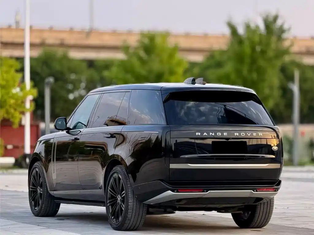 Range Rover 2023 3.0 L6 400PS Grandland Seven-Seat Extended Edition