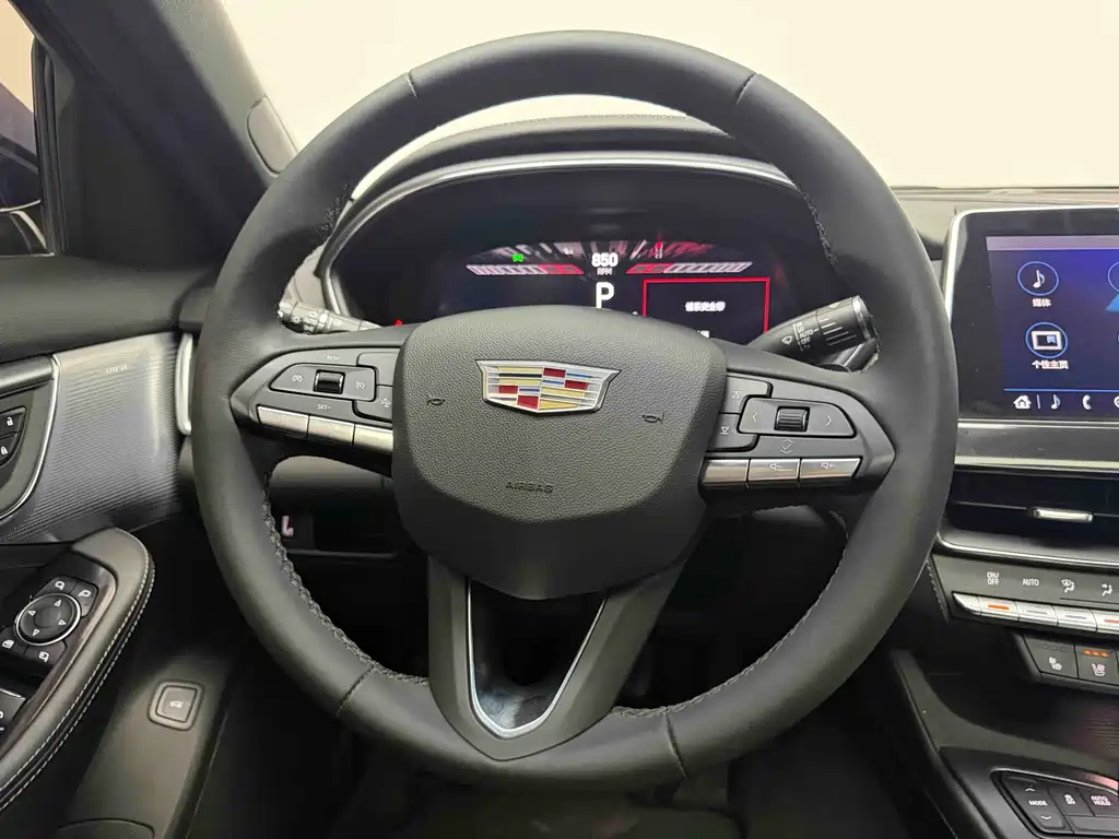 Cadillac CT5 2023 28T Luxury (Standard)