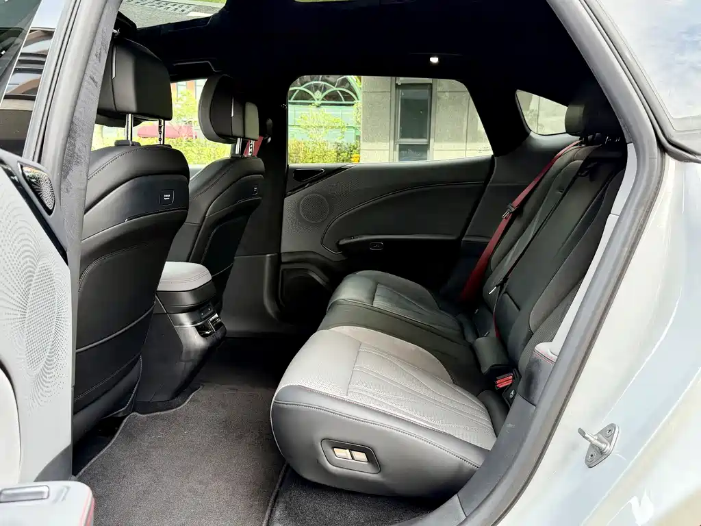 Jiaze 007 GT 2025 Edition 4WD Intelligent Driving Version 75kWh