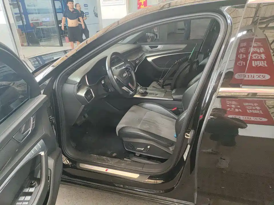Audi A6L 2024 45 TFSI quattro Premium Dynamic Model