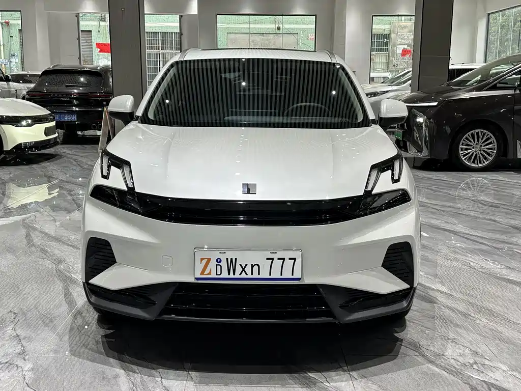 LEON 06 EM-P 2023 Standard Range Pro