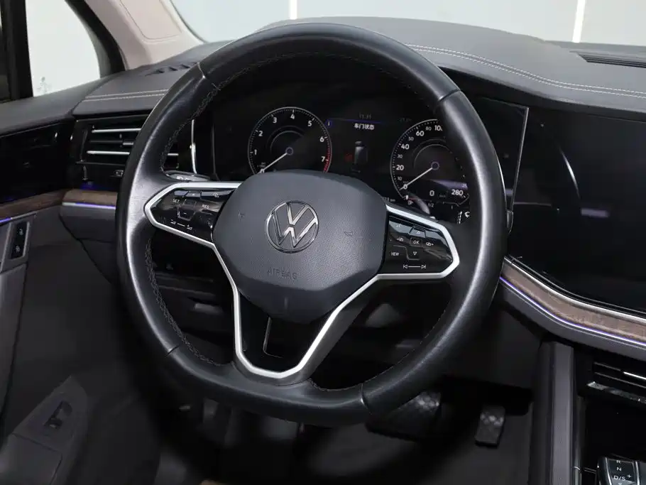Touareg 2021 2.0 TSI Sharp Wing Edition
