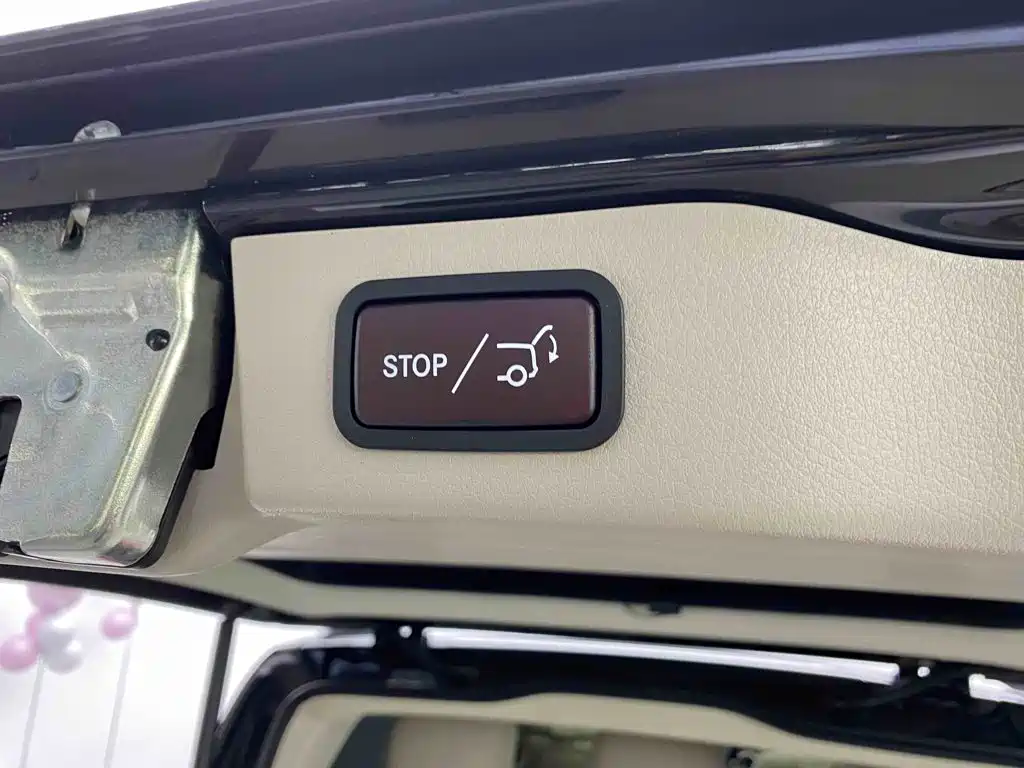 Mercedes-Benz V-Class 2022 Model V 260 Prestige Edition