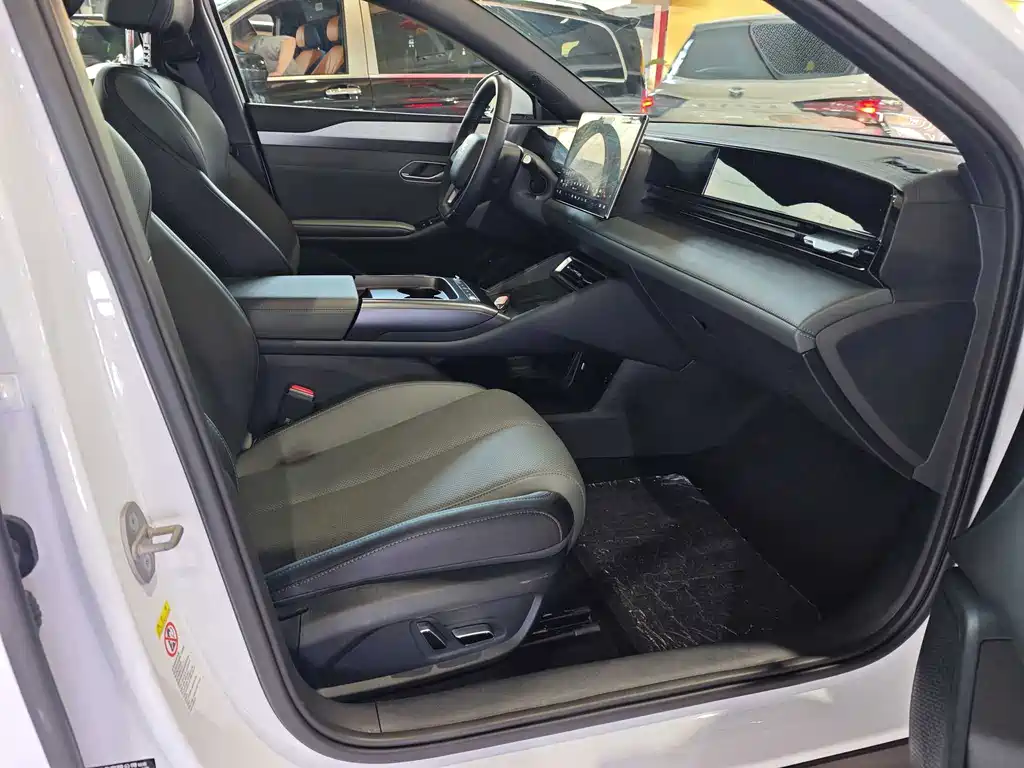 秦L 2025款 EV 545KM超越型