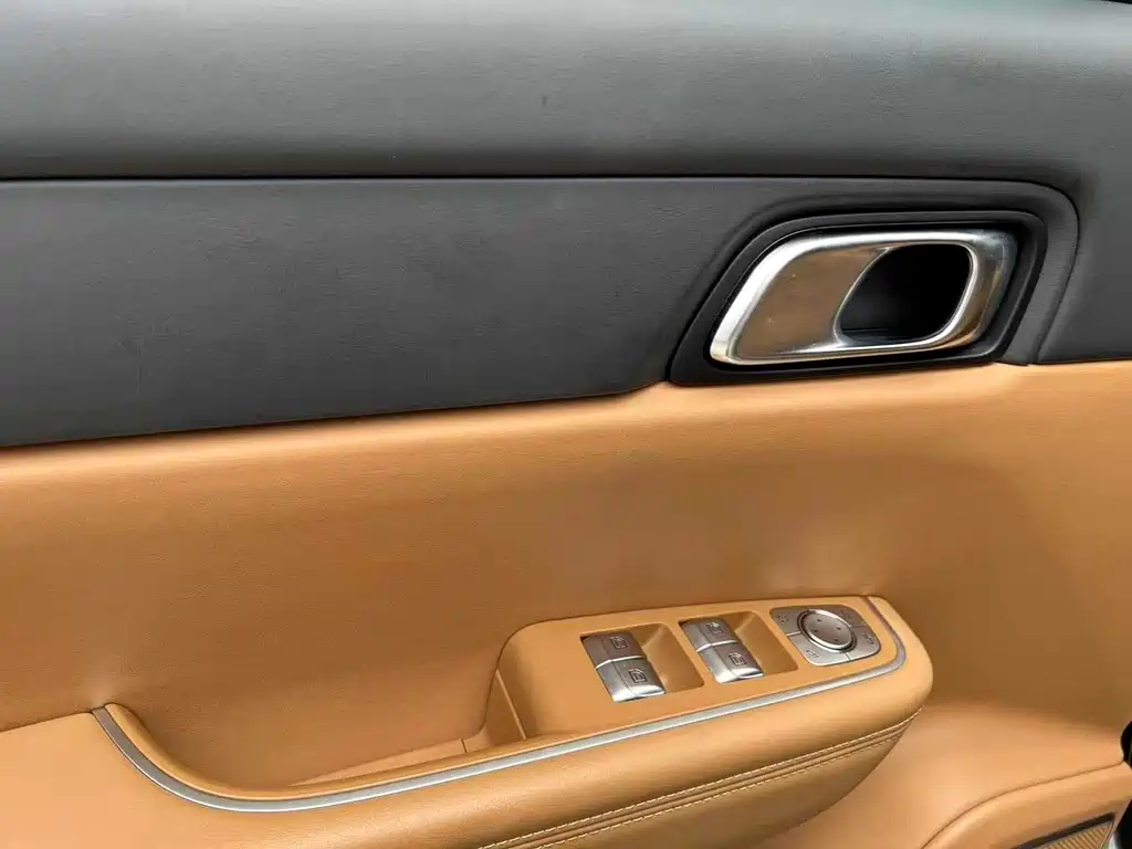 Lemon ONE 2021 Model, Extended Range 6-Seater Edition