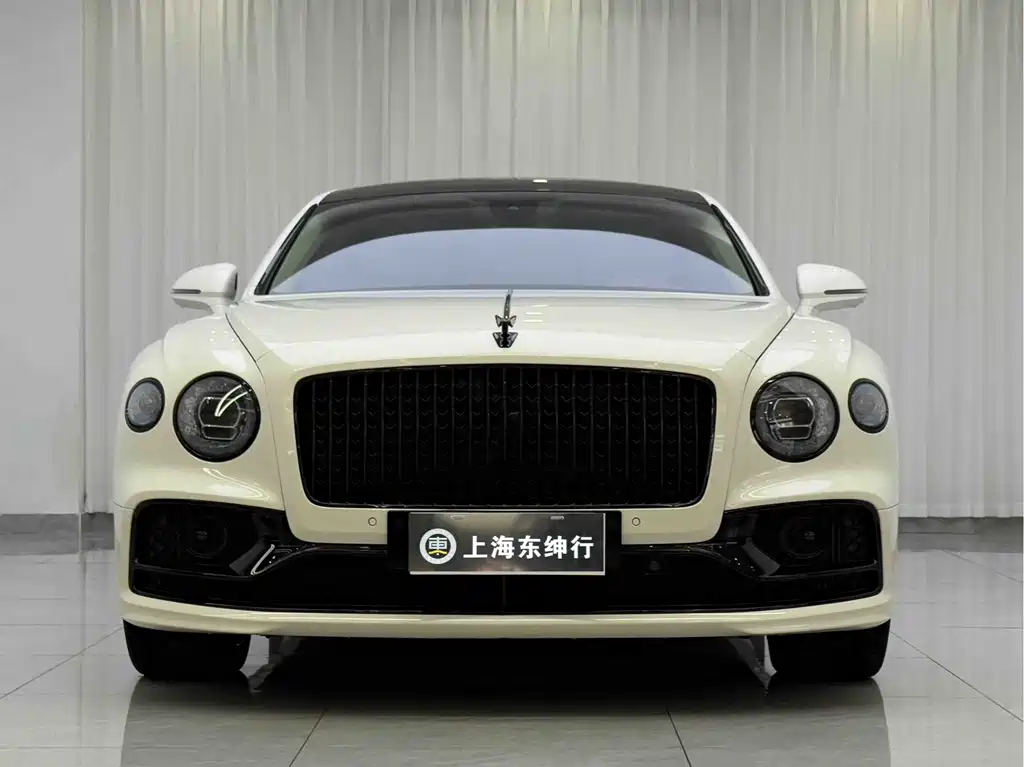 Ferari 2022 Model 4.0T V8 Standard Edition