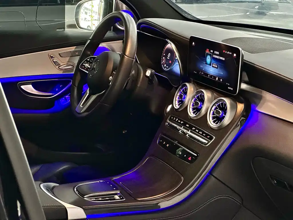 Mercedes-Benz GLC 2020 Facelift 260 L 4MATIC Dynamic Edition