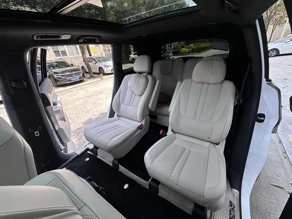 Ideal ONE 2020 Model, Extended Range 6-Seat Edition