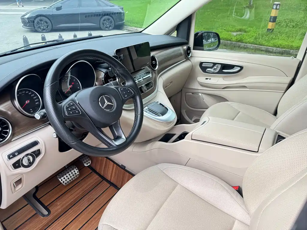 Mercedes-Benz V-Class 2020 V 260 Prestige Edition