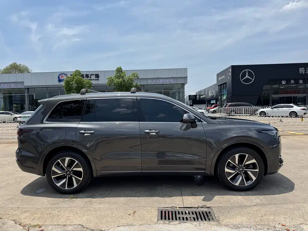 Lemon ONE 2021 Model, Extended Range 6-Seat Edition